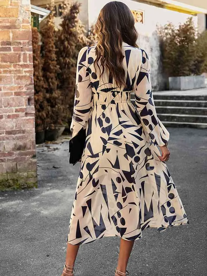 🌸 Printed V-Neck Long Sleeve Midi Dress 🌸