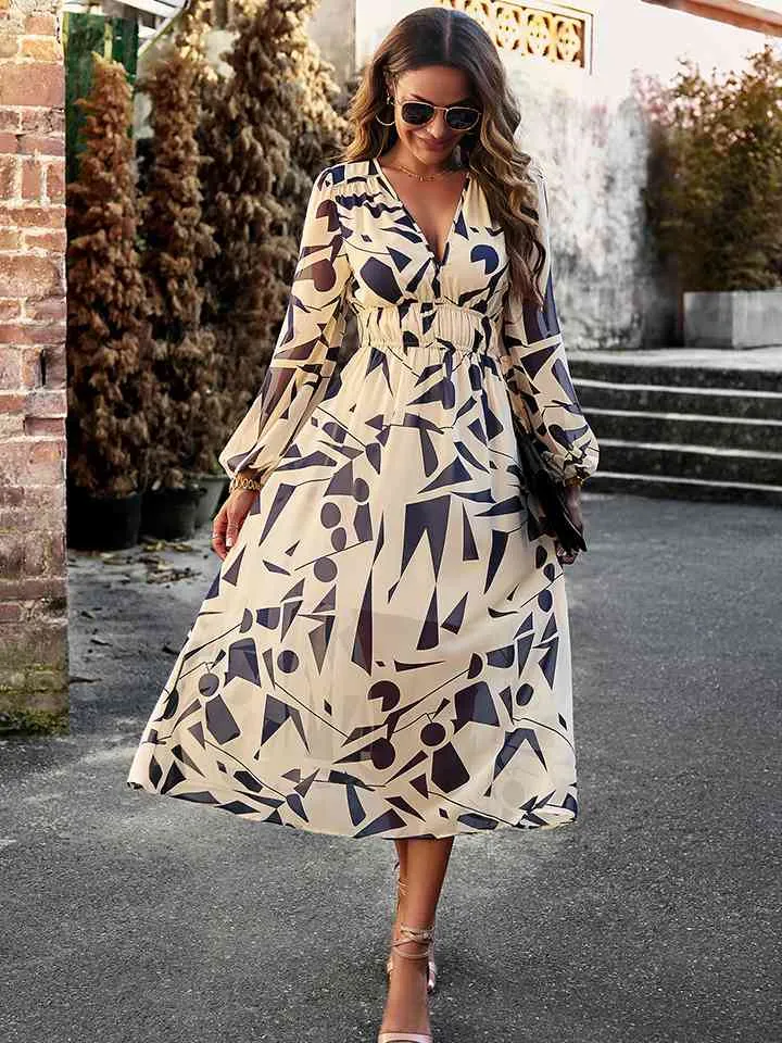 🌸 Printed V-Neck Long Sleeve Midi Dress 🌸
