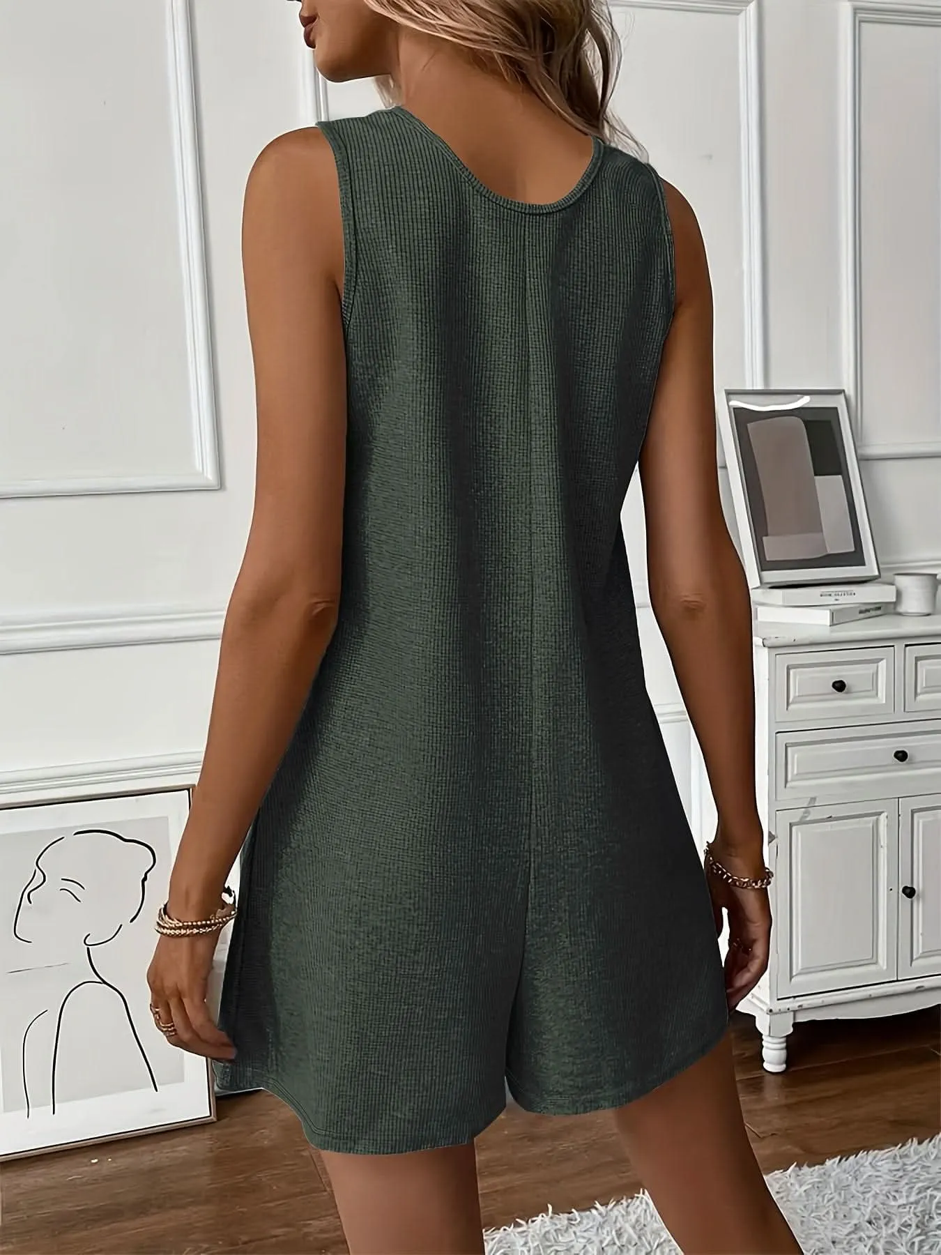 Chic Womens Sleeveless ButtonFront Romper with Pockets