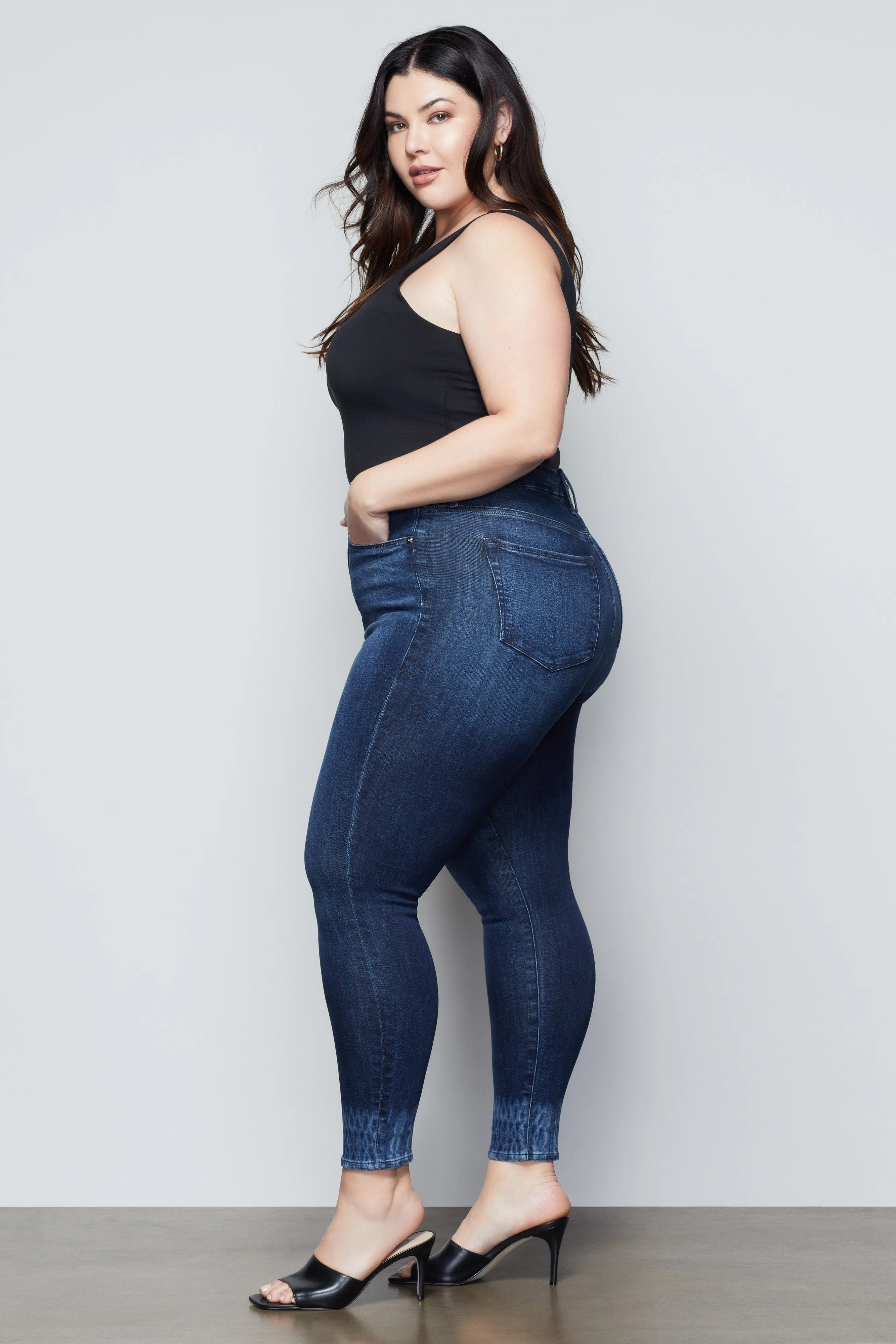 GOOD WAIST CROP | BLUE438