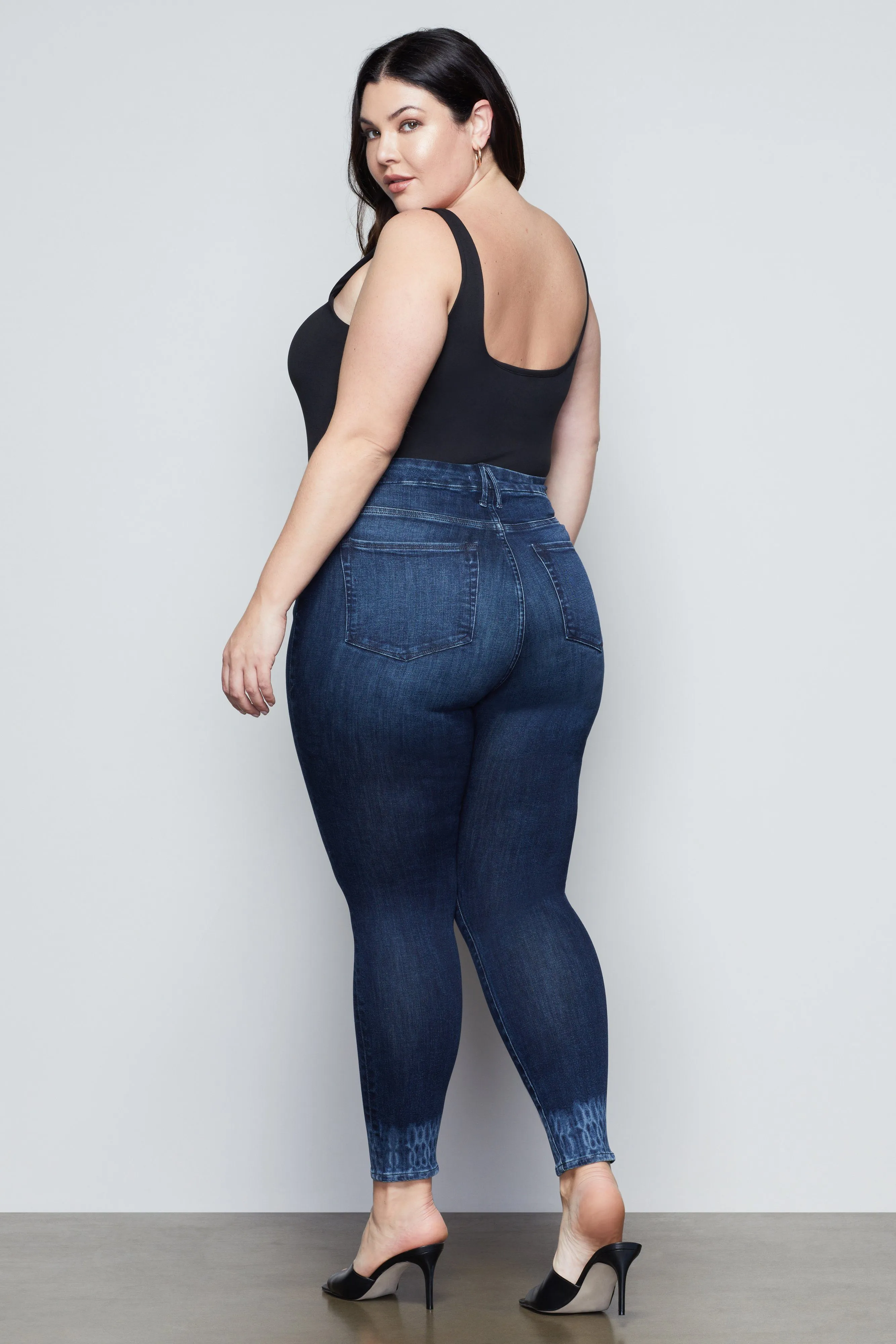 GOOD WAIST CROP | BLUE438