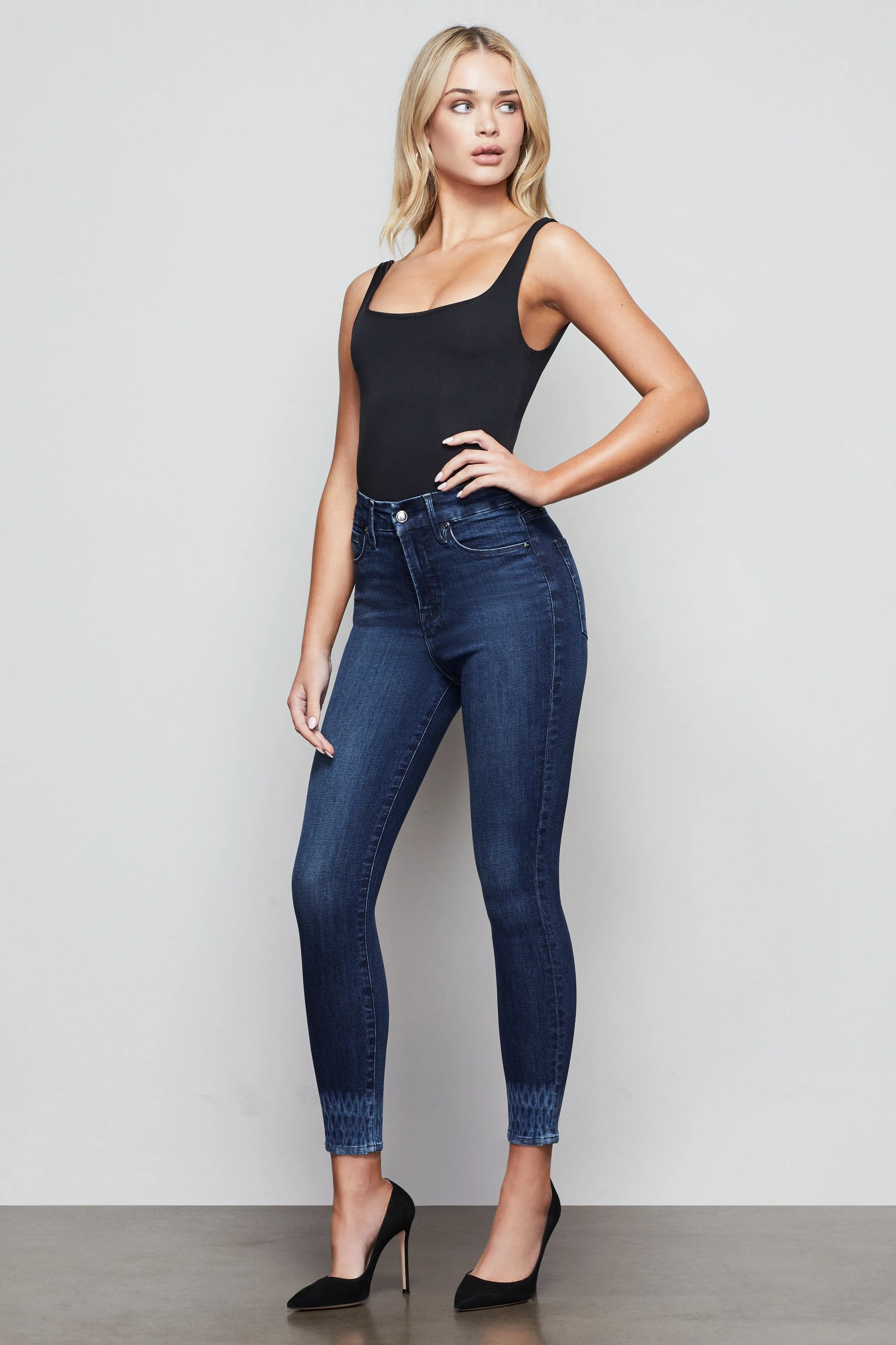 GOOD WAIST CROP | BLUE438