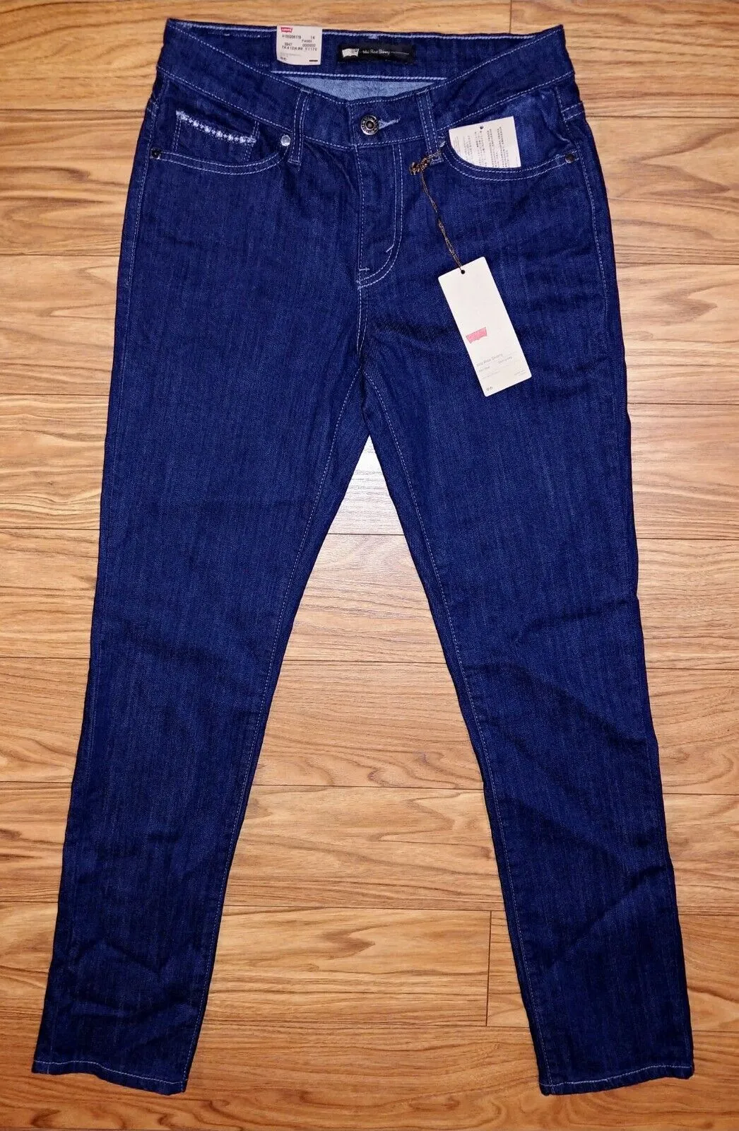 LEVIS Mid Rise Skinny Dark Wash Metallic Embroidered Pockets Size 4 (27)