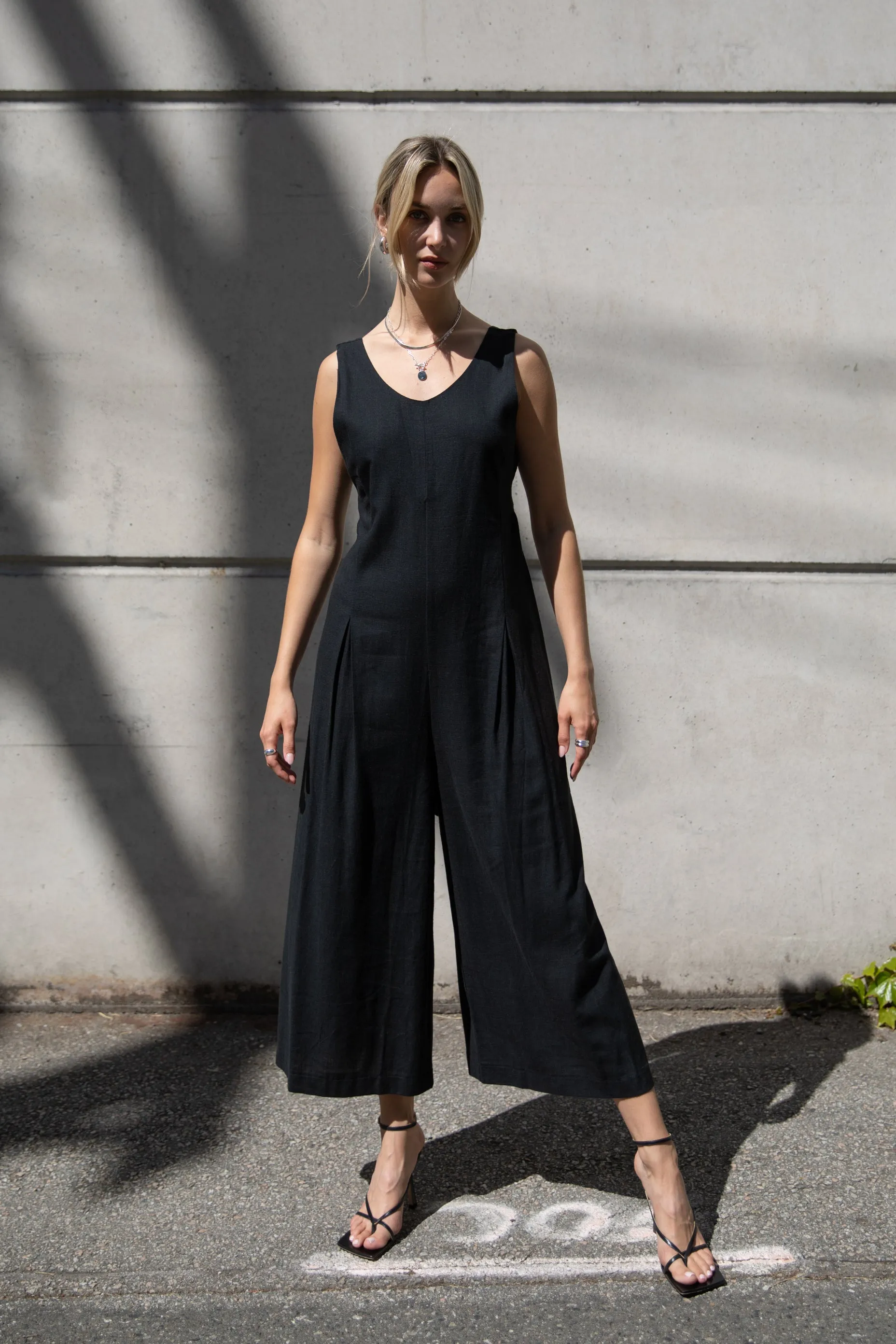 LINEN BLEND JUMPSUIT