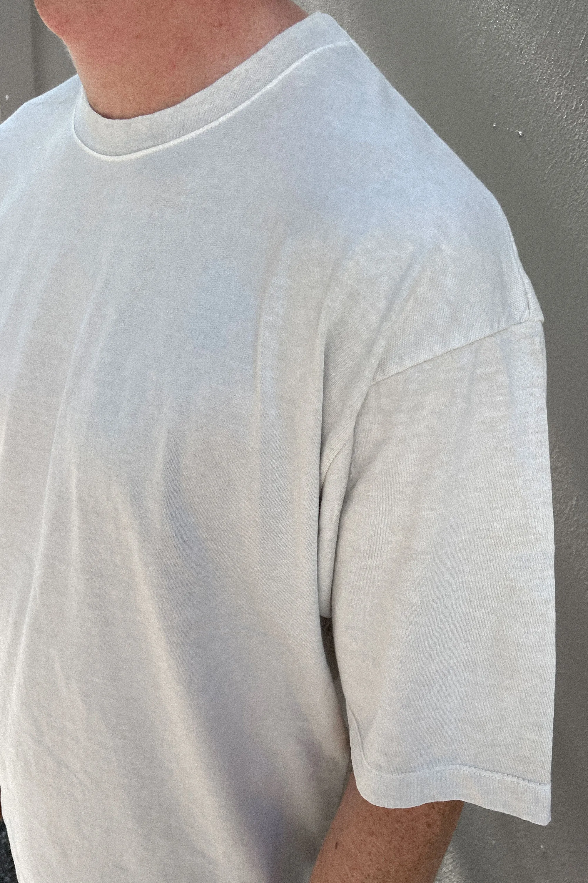 ROUND NECK BASIC TEE