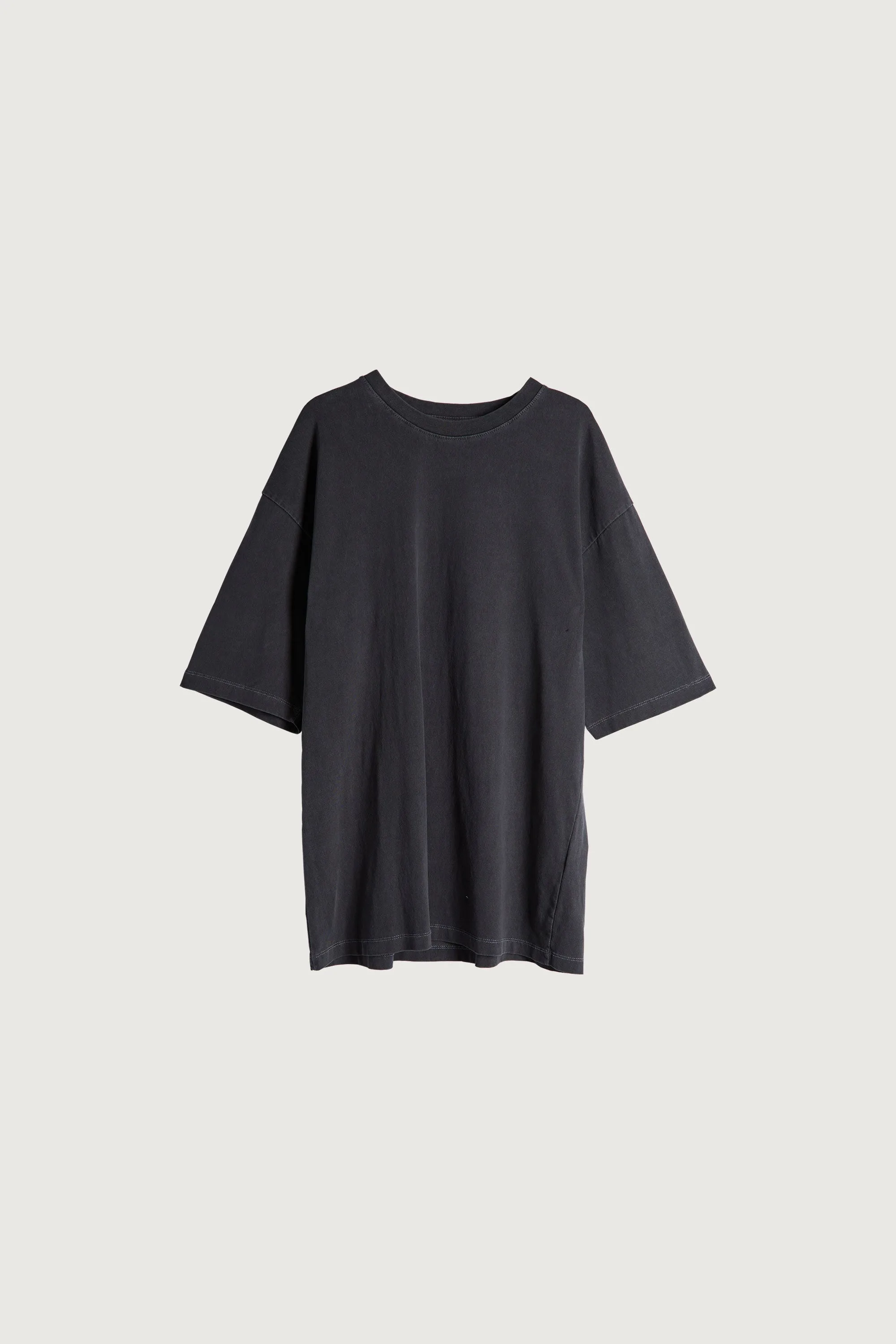 ROUND NECK BASIC TEE