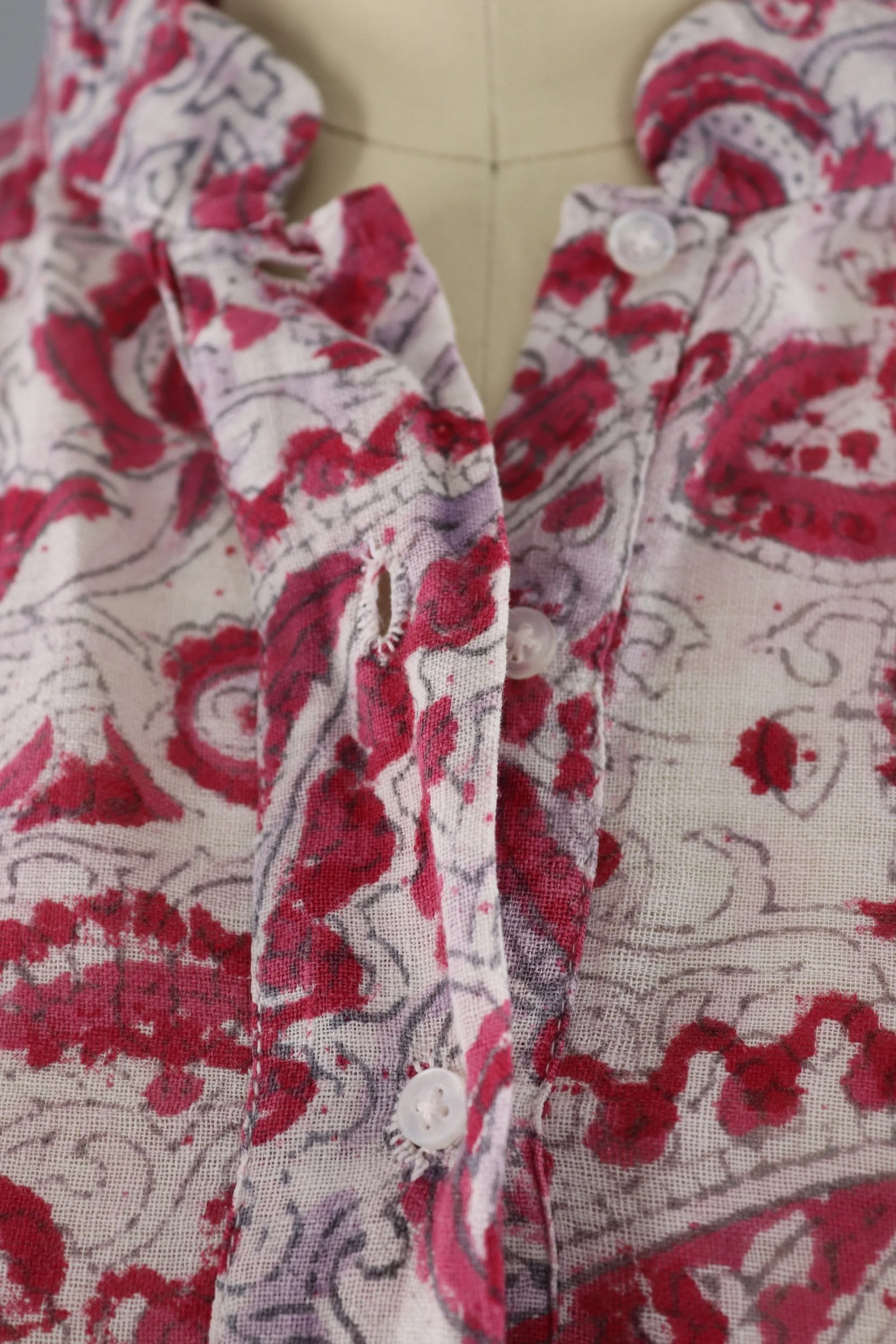 Vintage 1970s Indian Cotton Gauze Tunic Blouse / Raspberry Red Block Print